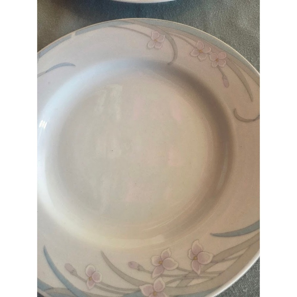 Set of 5 Vintage Porcelain Dinner Plates Pink Floral Blue Swirl Made in China - Picture 4 of 4